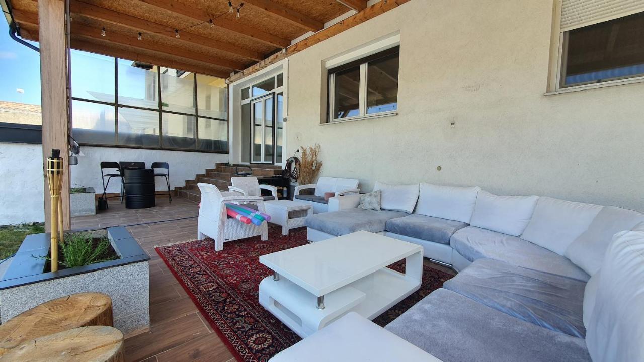 4 Room Flat With Garden And Pool Kittsee Esterno foto