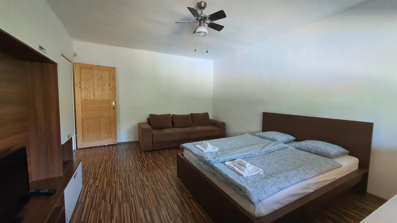 4 Room Flat With Garden And Pool Kittsee Esterno foto